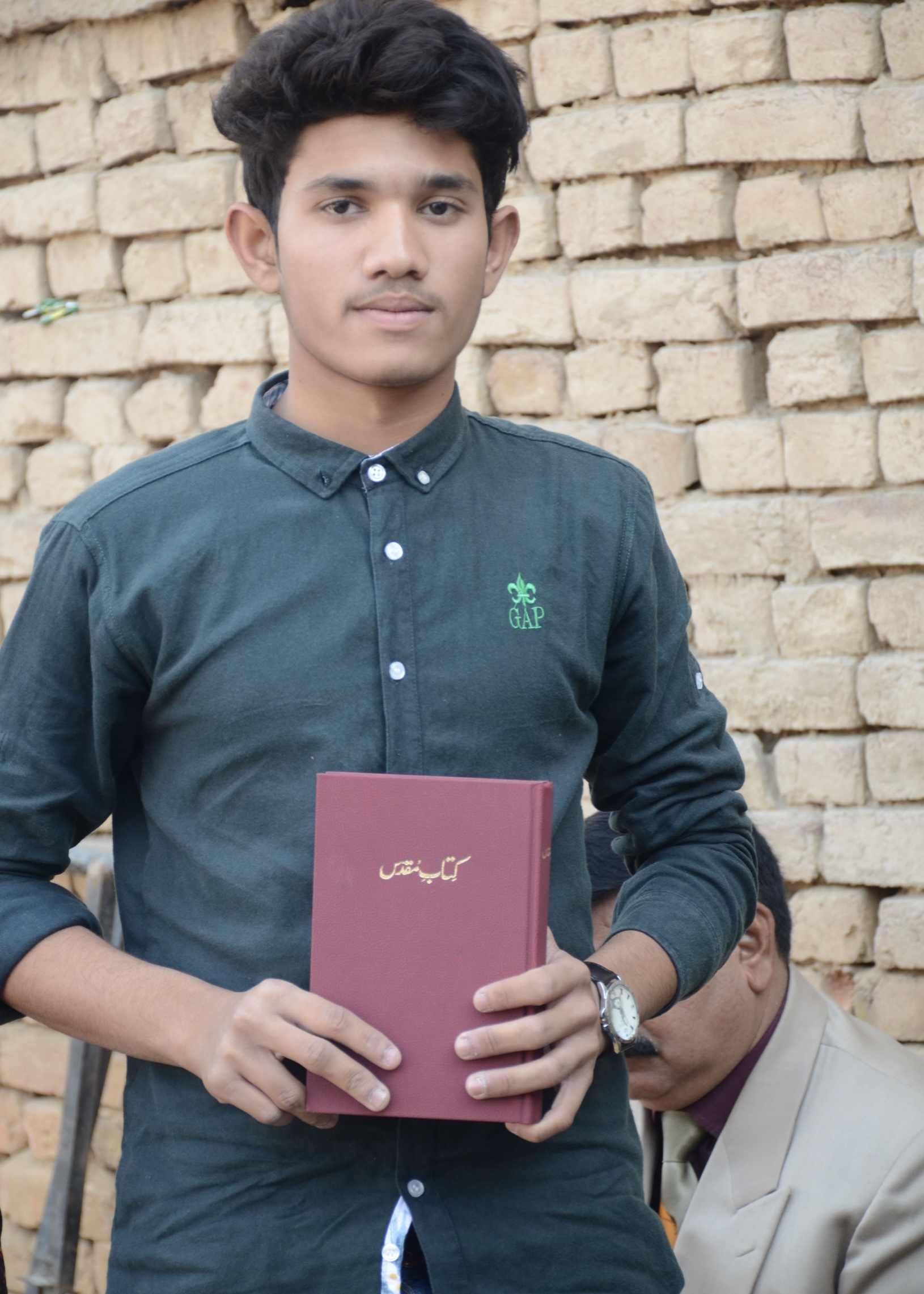 Free Urdu Bibles Distribution