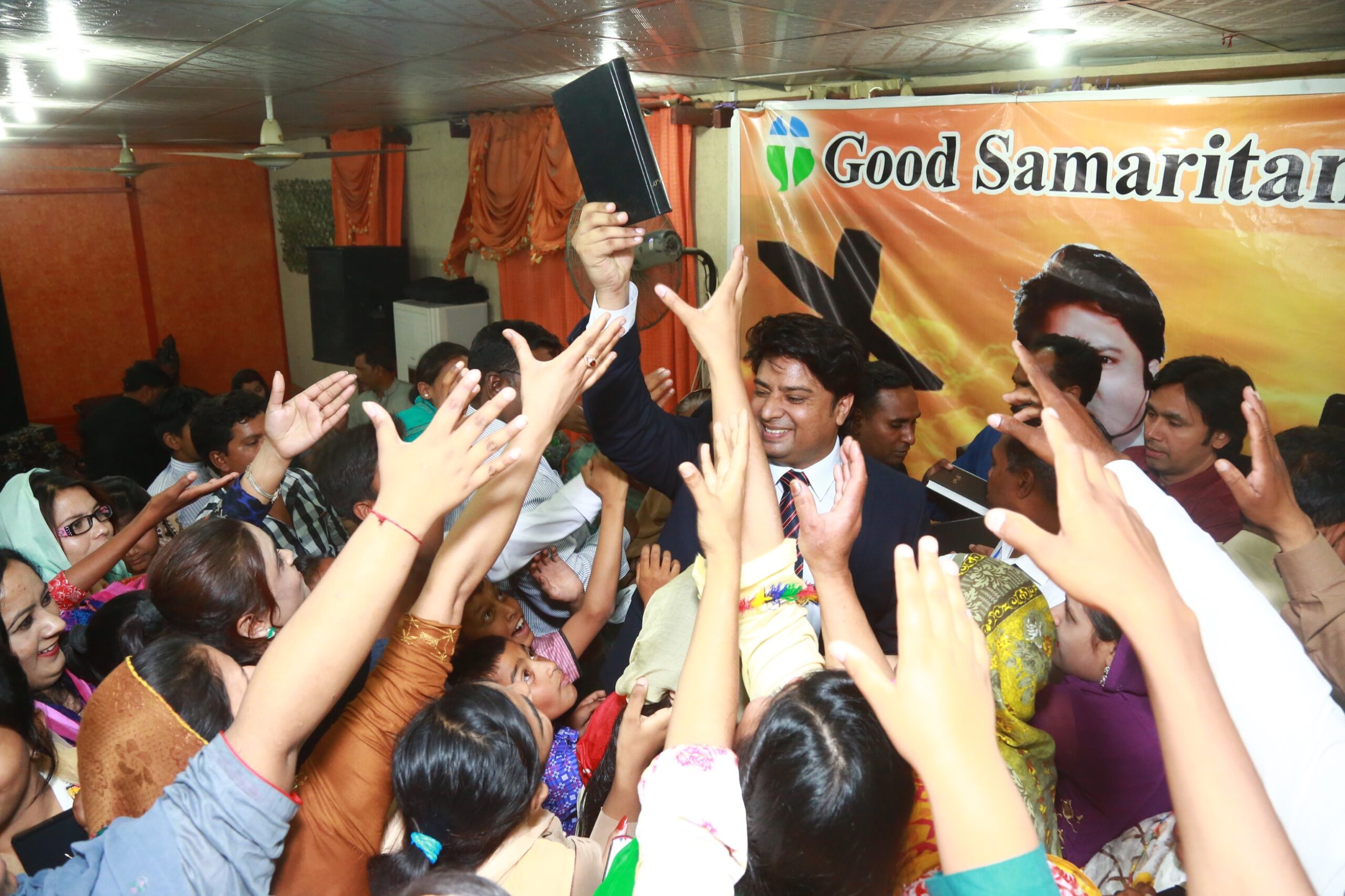 Free Urdu Bibles Distribution in Pakistan During Evangelistic Gospel Crusades.