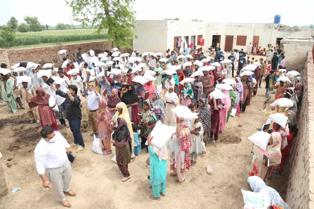 Family food relief, work for the Lord in Pakistan