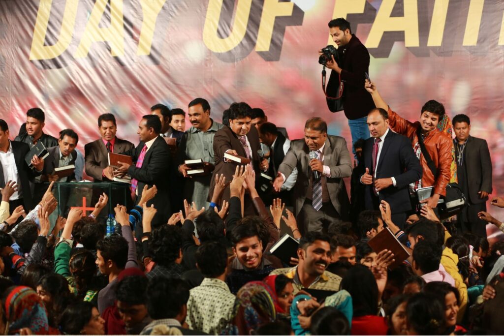 Free Urdu Bibles in Pakistan, Good Samaritan Ministries